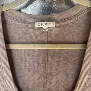 Z Supply woman’s Tan V-Neck Tank